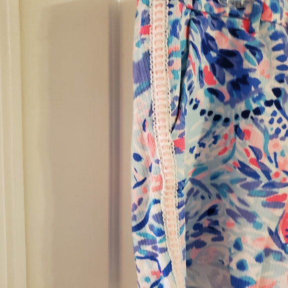 Lilly Pulitzer Callahan short with lace style 1425 - Picture 3 of 4